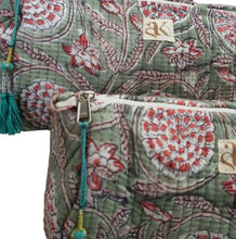 Load image into Gallery viewer, COSMETIQUERA "VERONICA"