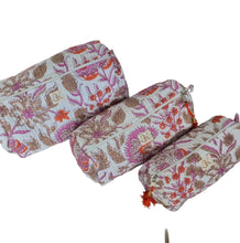 Load image into Gallery viewer, COSMETIQUERA "MARÍA"