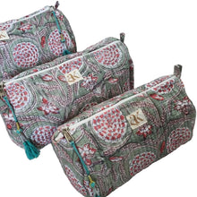 Load image into Gallery viewer, COSMETIQUERA "VERONICA"
